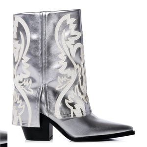 Azalea Wang Esperanza Western Bootie Silver NWOT